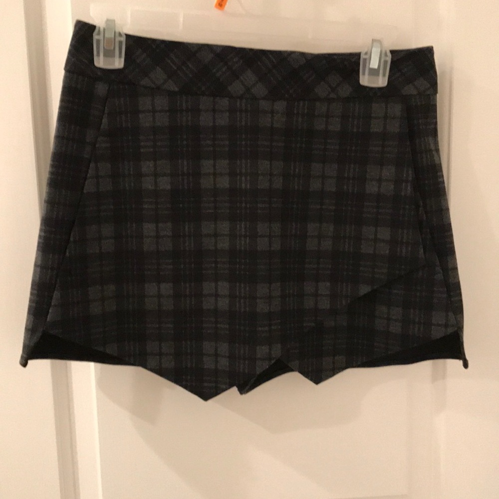 Aqua skort